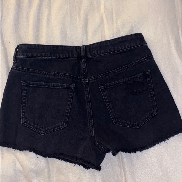 Pac Sun High Rise Festival Short - Picture 2 of 4